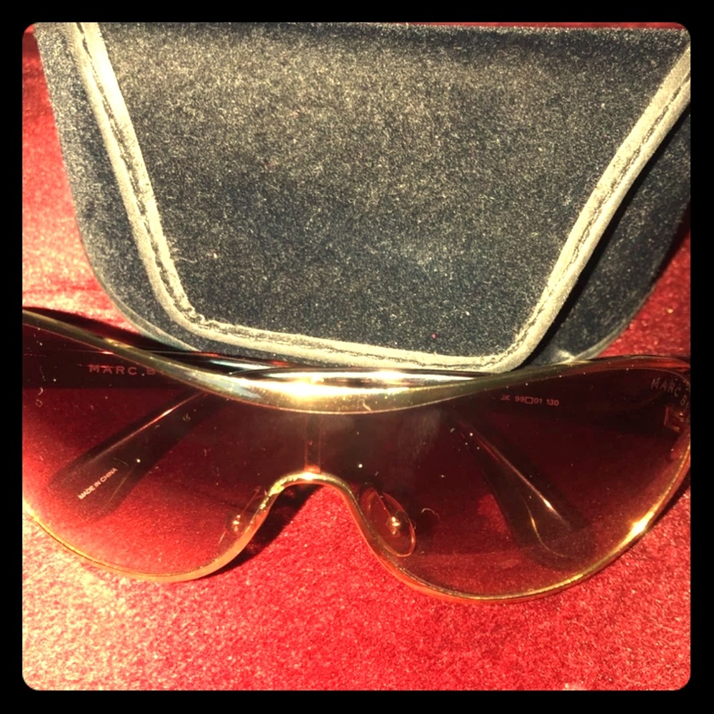 MARC BY MARC JACOBS SUNGLASSES